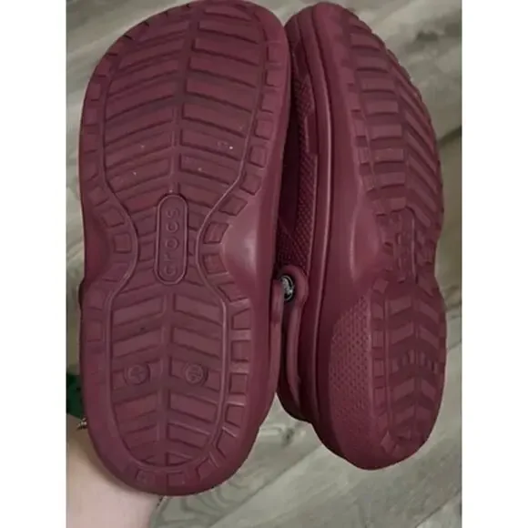 Maroon Crocs with soft interior size men 7 women 9 - Picture 7 of 11